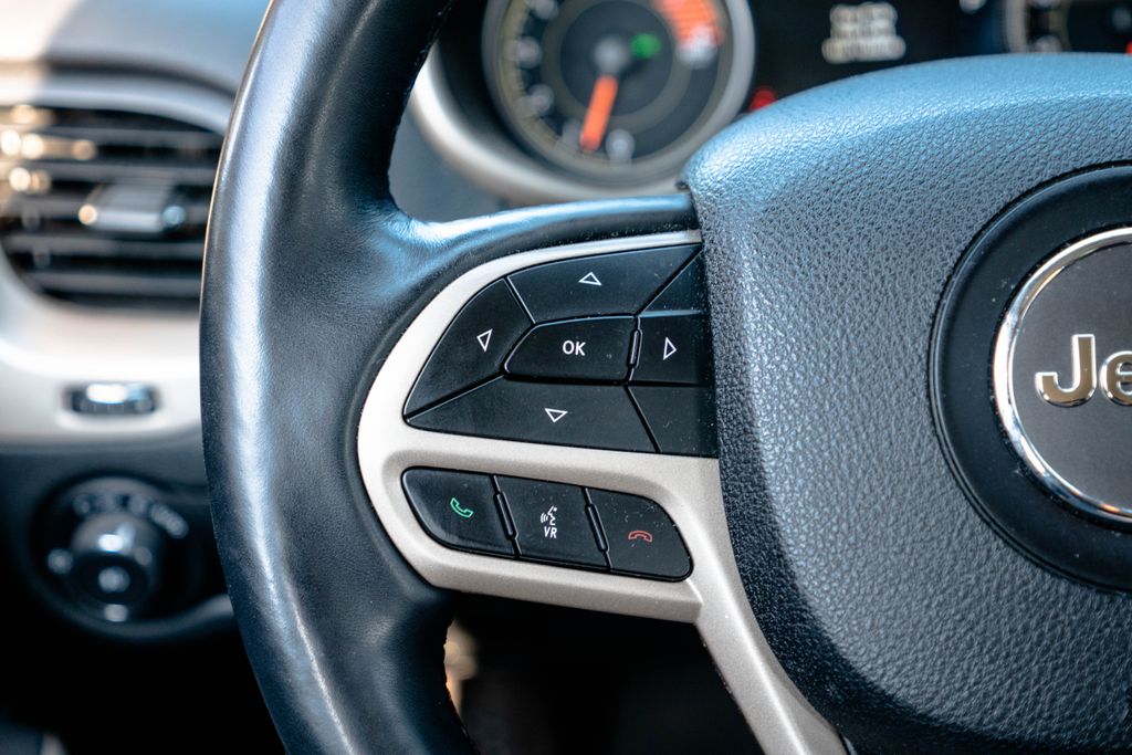 Used 2017 Jeep Cherokee SUV