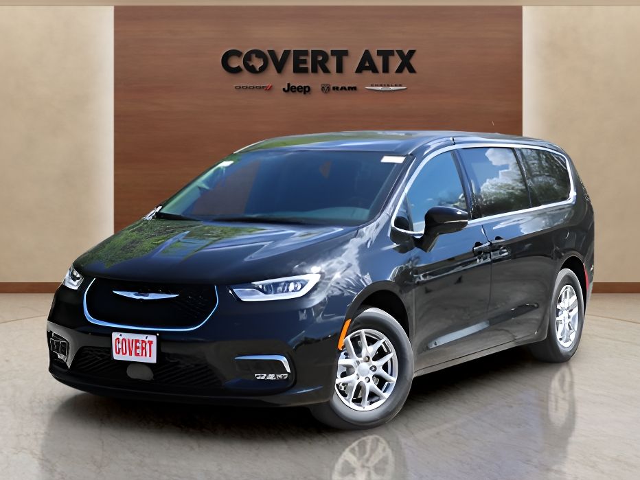 2026 Chrysler Pacifica Select's photo