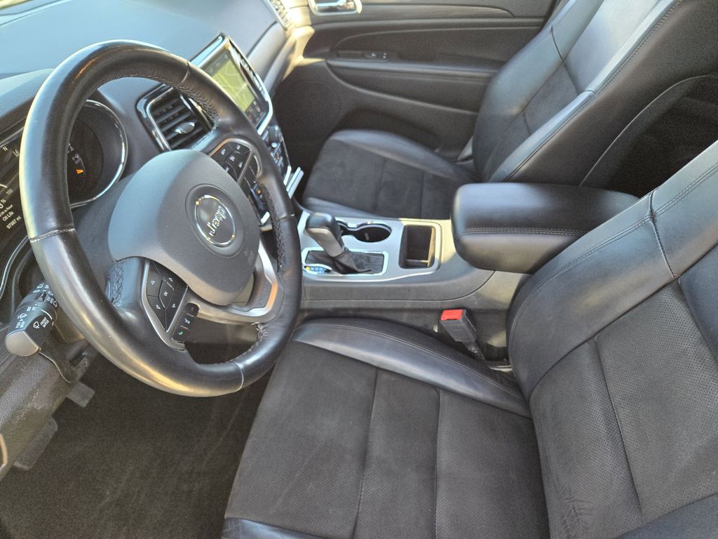 used 2021 Jeep Grand Cherokee car, priced at $18,481