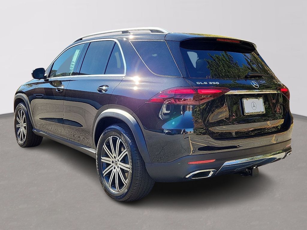 Thumbnail: 2026 Mercedes-Benz GLE - 4