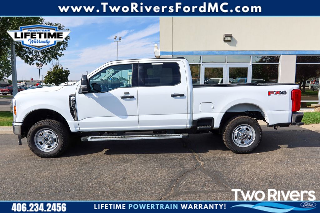 2025 Ford F-250 Super Duty XLT Crew Cab 4WD