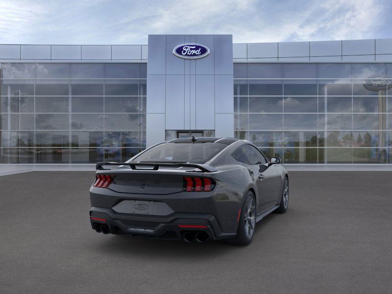 2024 Ford Mustang Dark Horse photo 4