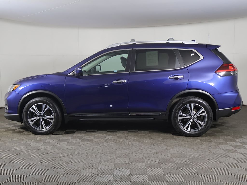 Used 2018 Blue Nissan SL image 15
