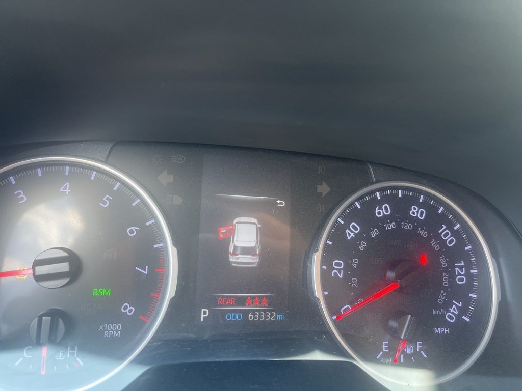 Thumbnail: 2019 Toyota RAV4 - 9