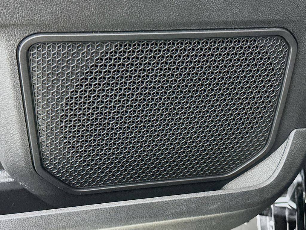 Thumbnail: 2025 Toyota Tundra - 19