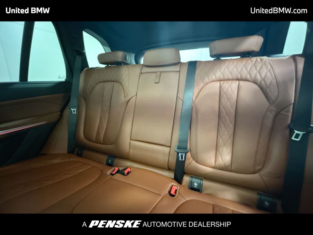 Thumbnail: 2026 BMW X5 - 21