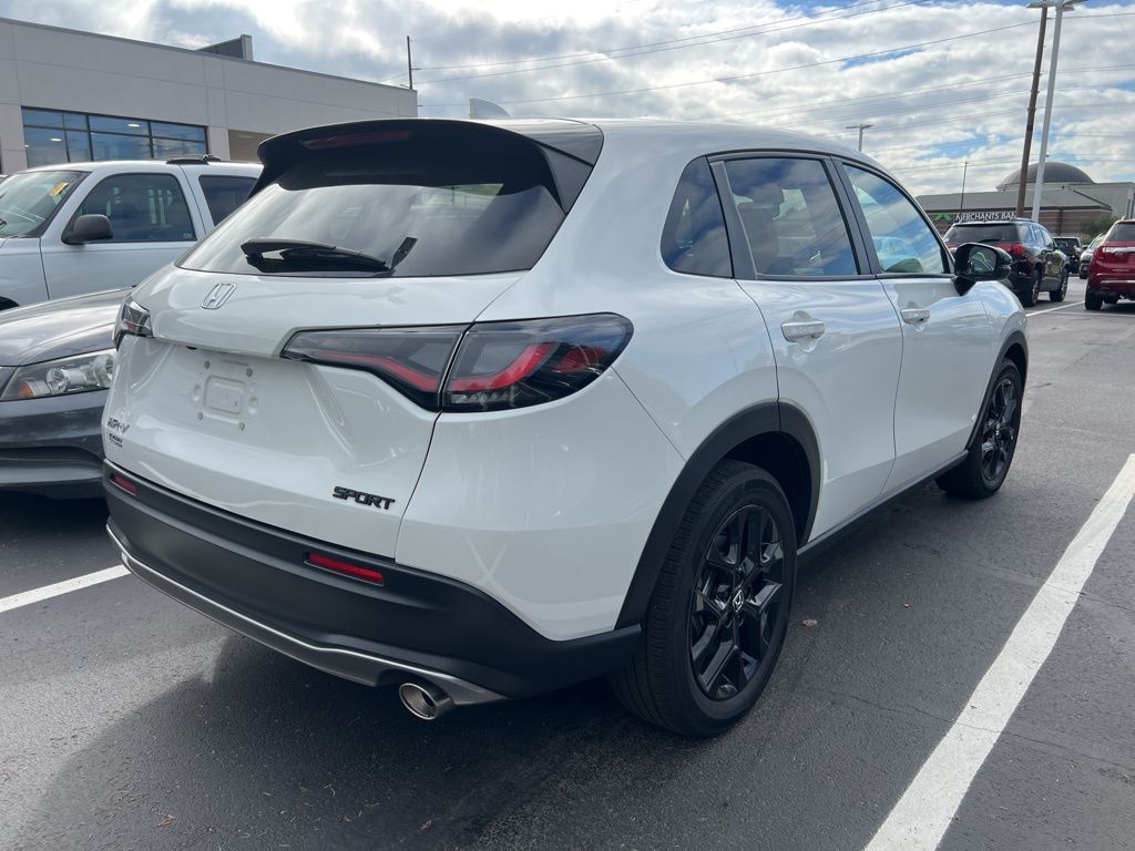 Thumbnail: 2023 Honda HR-V - 3