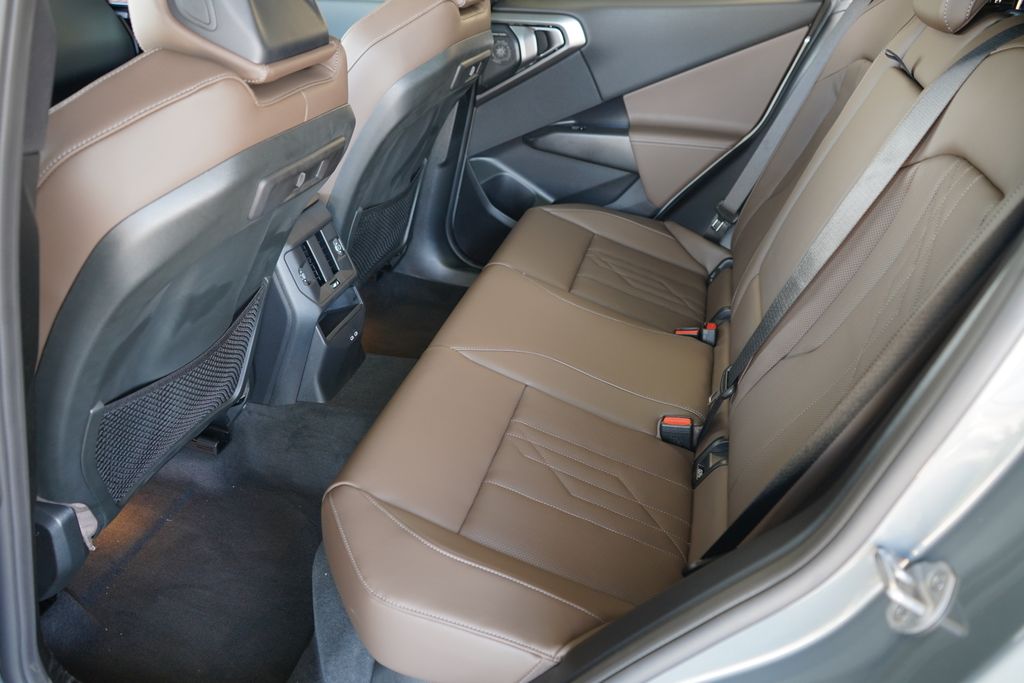 Thumbnail: 2026 BMW X3 - 19