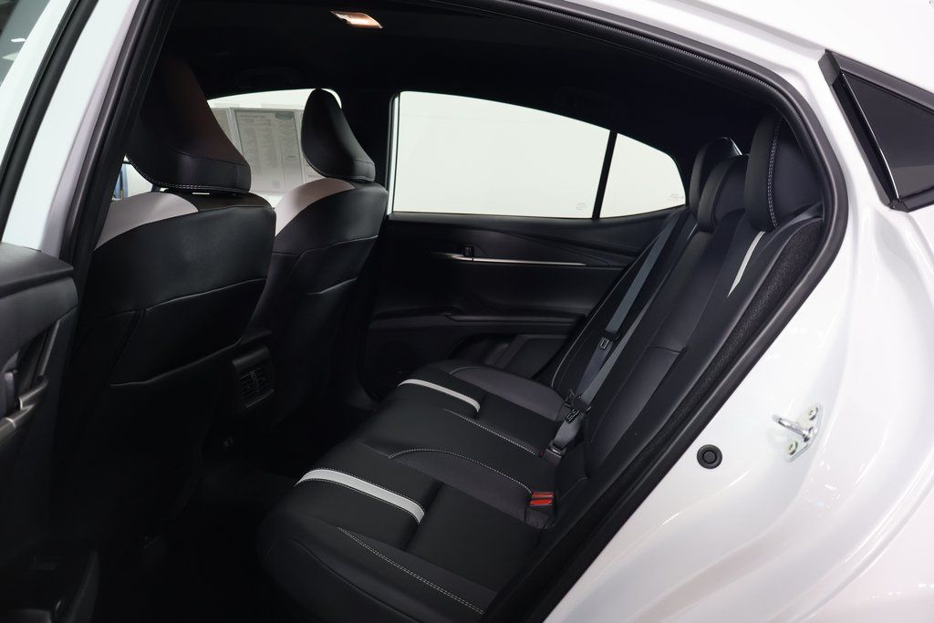 Thumbnail: 2025 Toyota Camry - 11