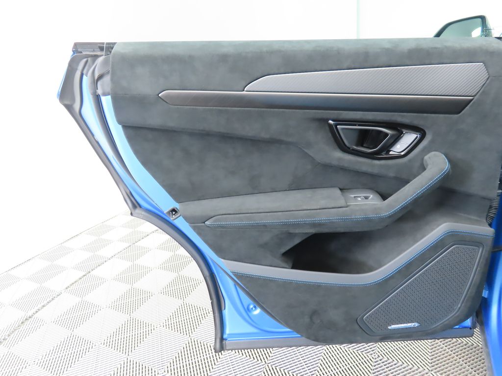 Thumbnail: 2024 Lamborghini Urus - 26