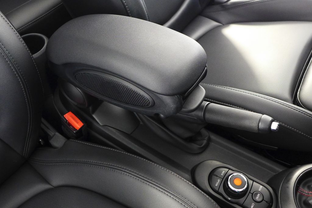 Thumbnail: 2020 MINI Cooper - 20