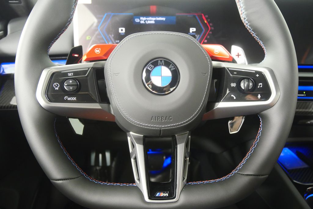 Thumbnail: 2026 BMW M5 - 24