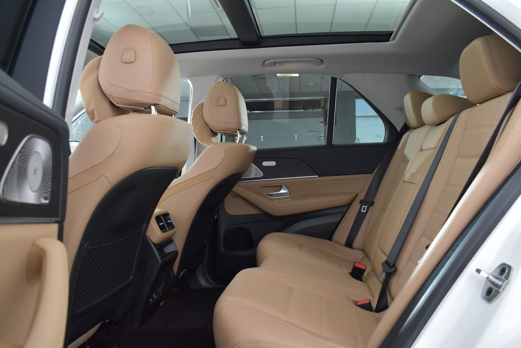 Thumbnail: 2026 Mercedes-Benz GLE - 23