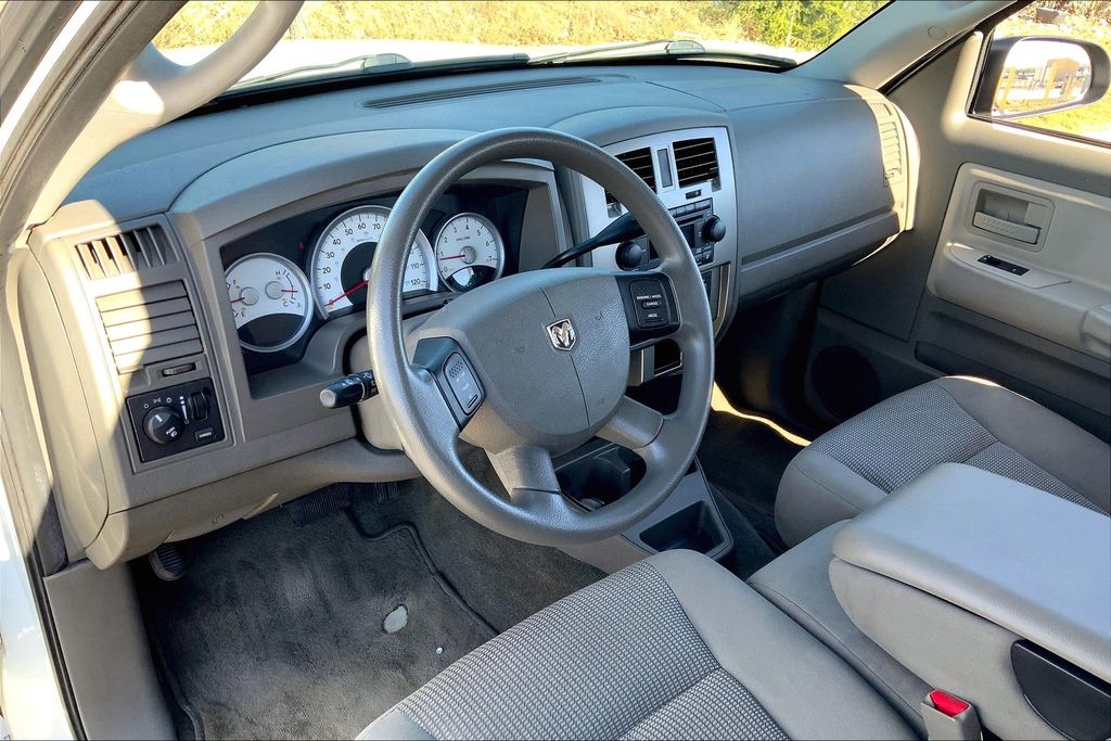 2007 Dodge Dakota SLT 14