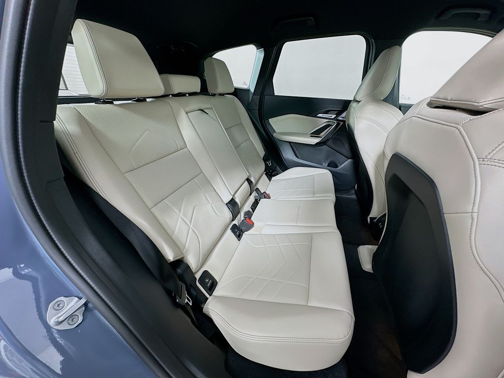 Thumbnail: 2025 BMW X1 - 26