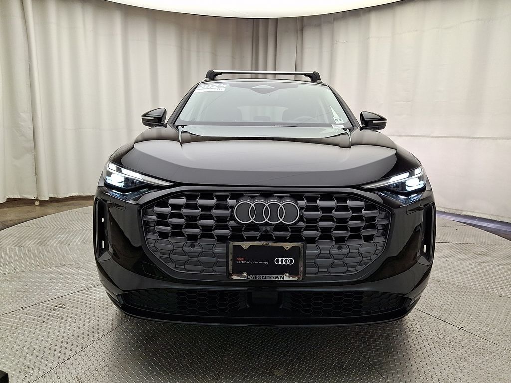 Thumbnail: 2025 Audi Q5 - 2