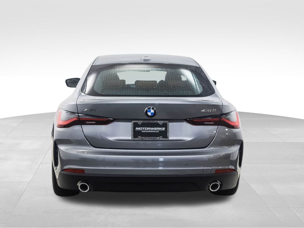 Thumbnail: 2025 BMW 4 Series - 4
