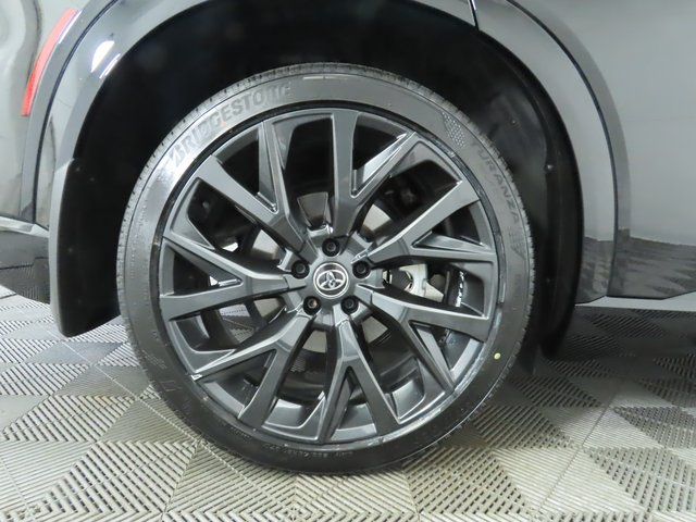 Thumbnail: 2025 Toyota Crown Signia - 32