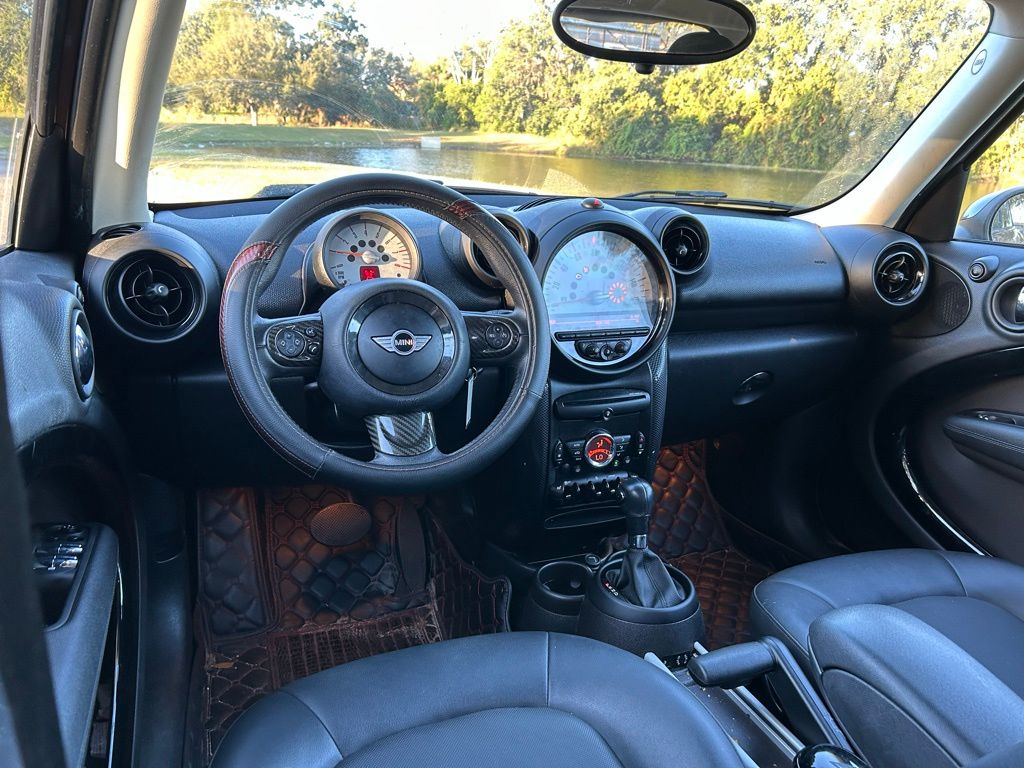 Thumbnail: 2013 MINI Cooper Countryman - 12