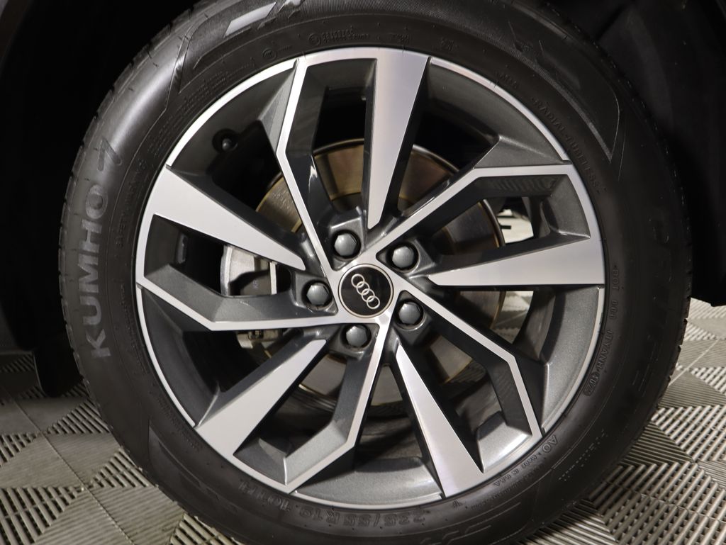 Thumbnail: 2025 Audi Q5 - 31