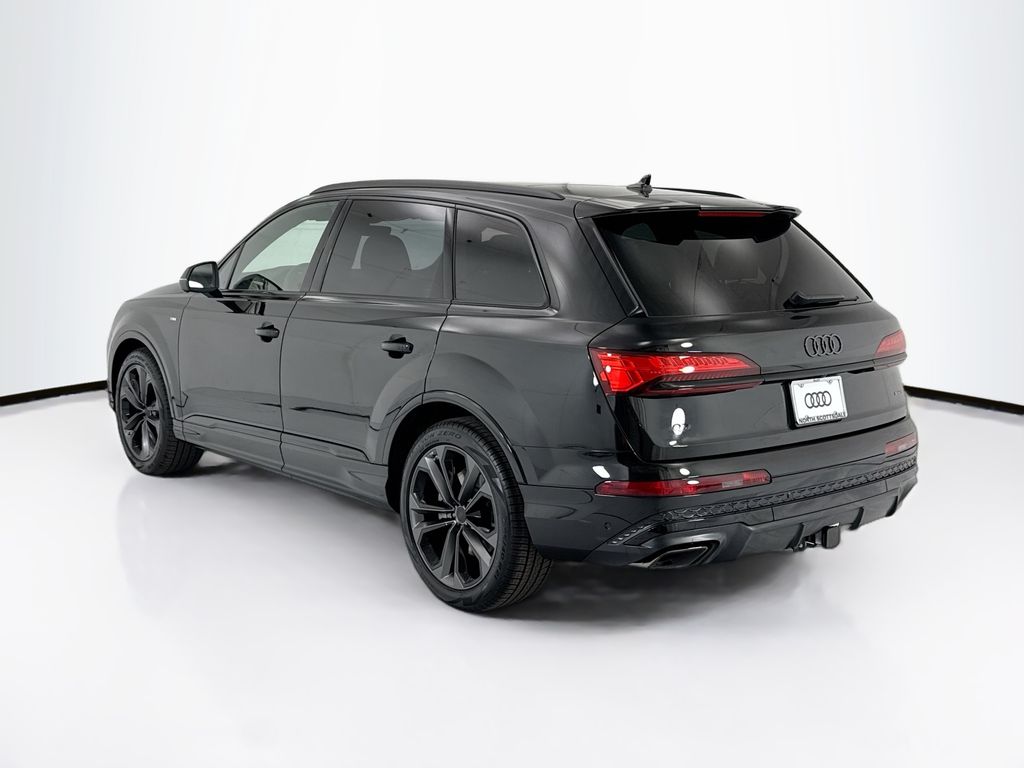 Thumbnail: 2026 Audi Q7 - 7
