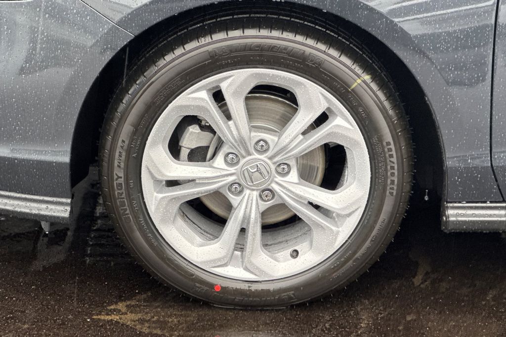 New 2026 Meteorite Gray Metallic Honda LX image 11