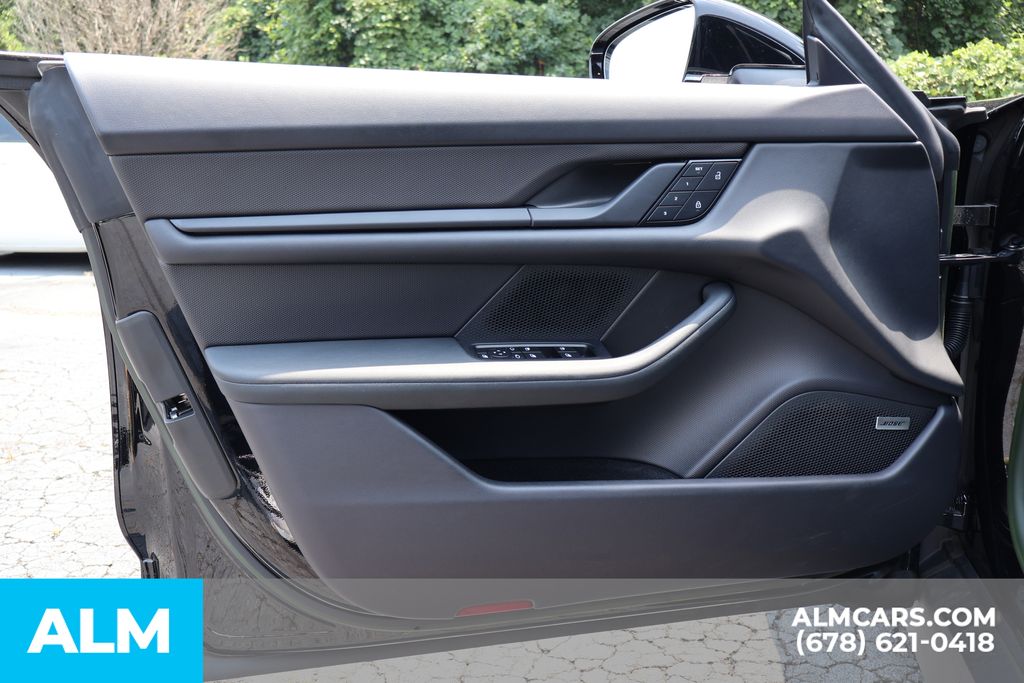 Used 2022 Black Porsche 4S image 10