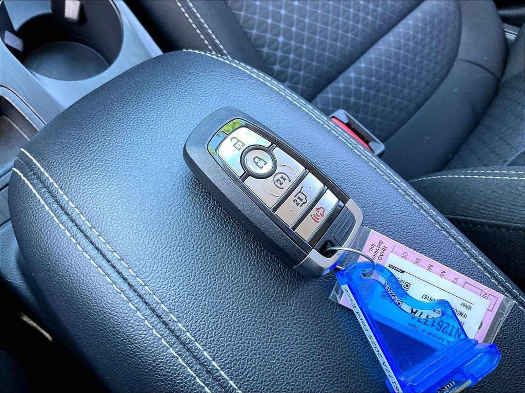 2025 Ford Escape — photo 27