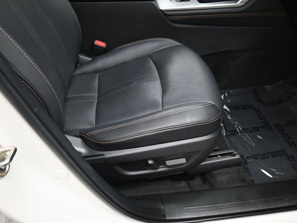 Used 2025 Rhodium White Premium Mazda Preferred image 43