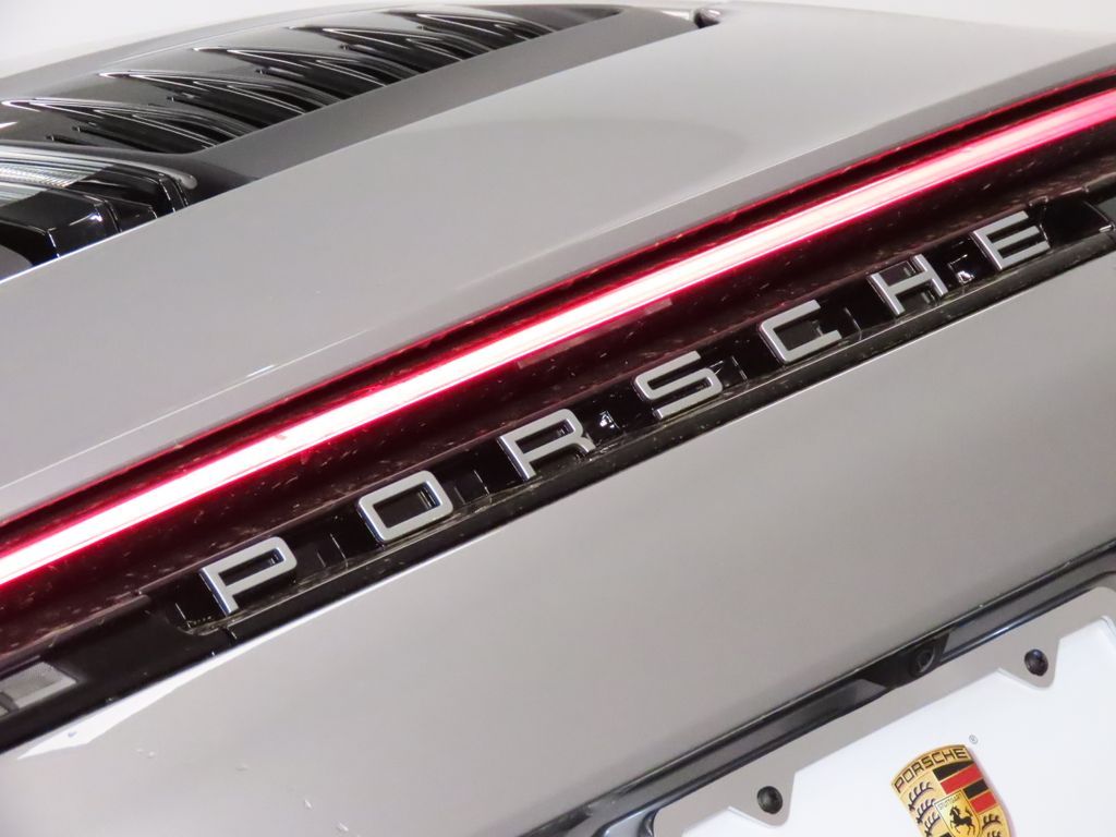 Thumbnail: 2026 Porsche 911 - 20