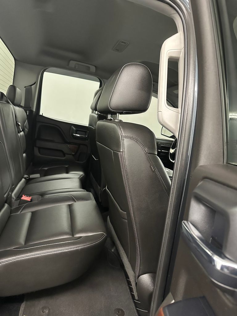 used 2018 GMC Sierra 1500 car, priced at $27,985
