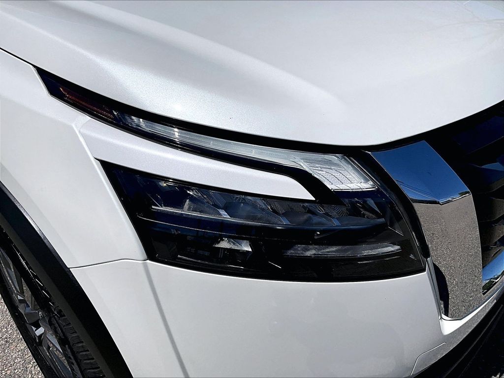 2023 Nissan Pathfinder — photo 32