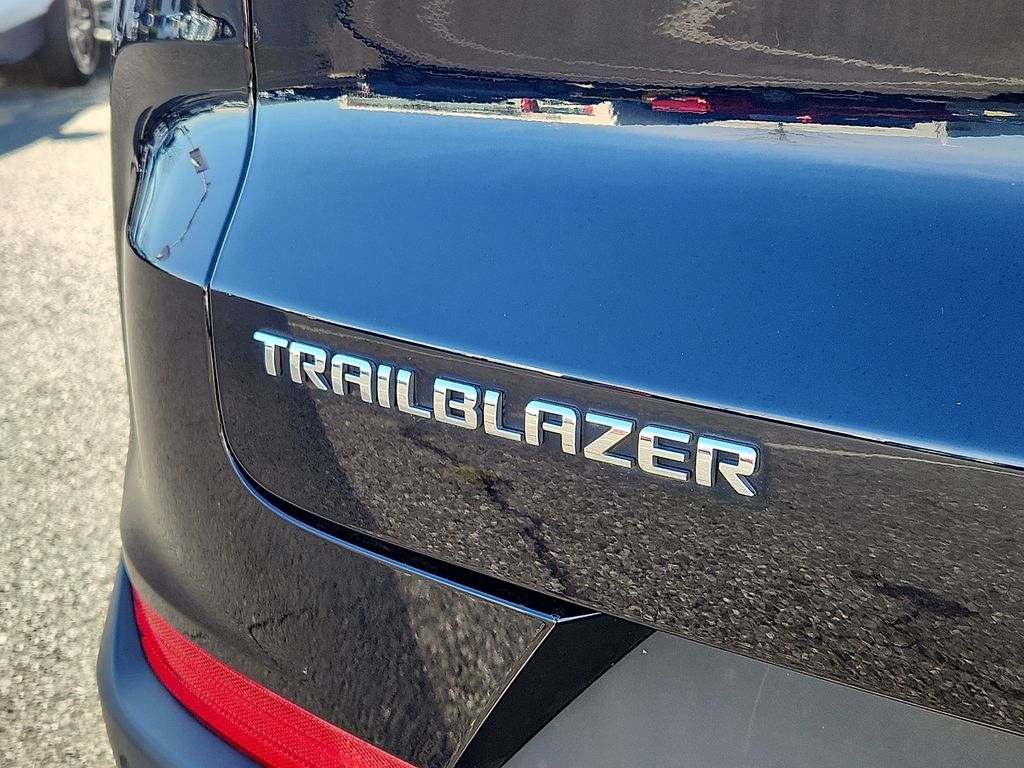 Thumbnail: 2021 Chevrolet TrailBlazer - 31