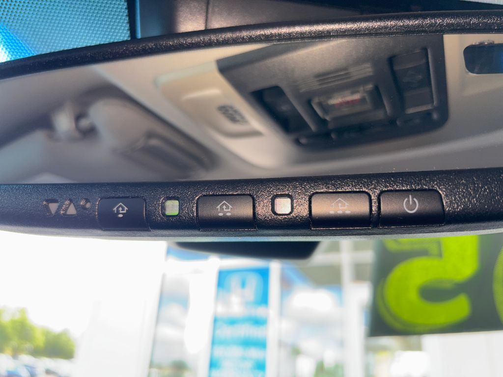 2018 Toyota Camry XSE 20
