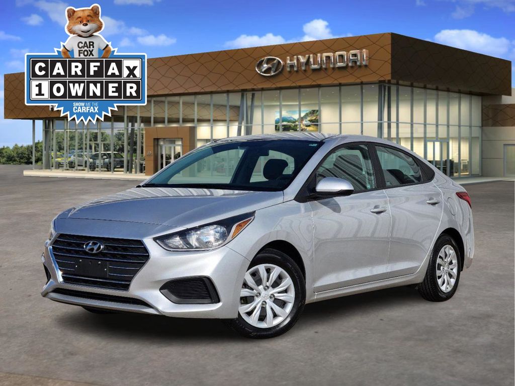 2021 Hyundai Accent SE 1