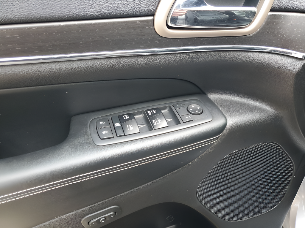 Used Car 2017 Jeep Grand Cherokee  Limited For Sale Under $20,000 In Austin, Texas