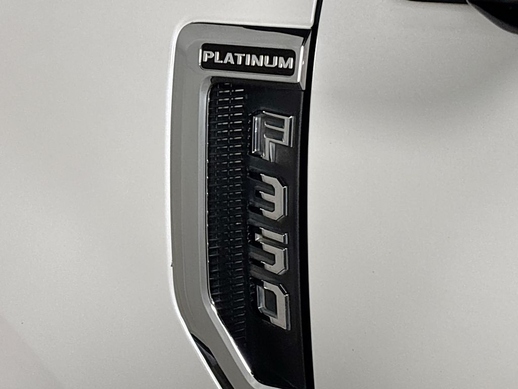 2017 Ford F-350SD Platinum