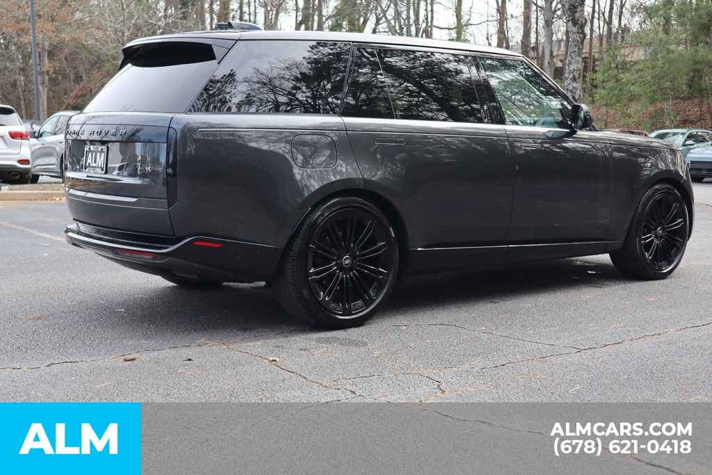 Used 2025 Gray Land Rover SE image 5