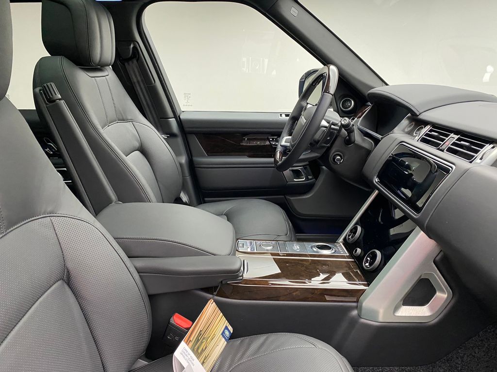 2020 Land Rover Range Rover HSE 11