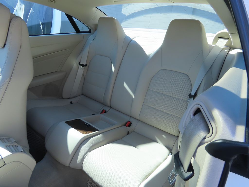 Thumbnail: 2014 Mercedes-Benz E-Class - 11