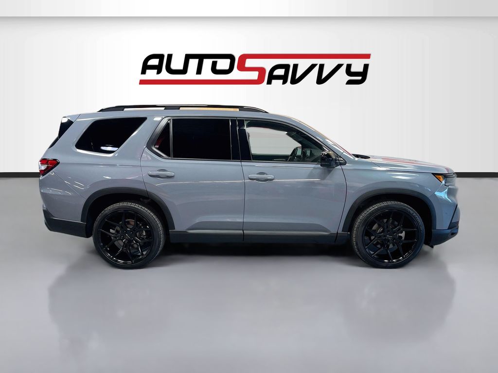 Used 2025 Gray Honda Black Edition image 8