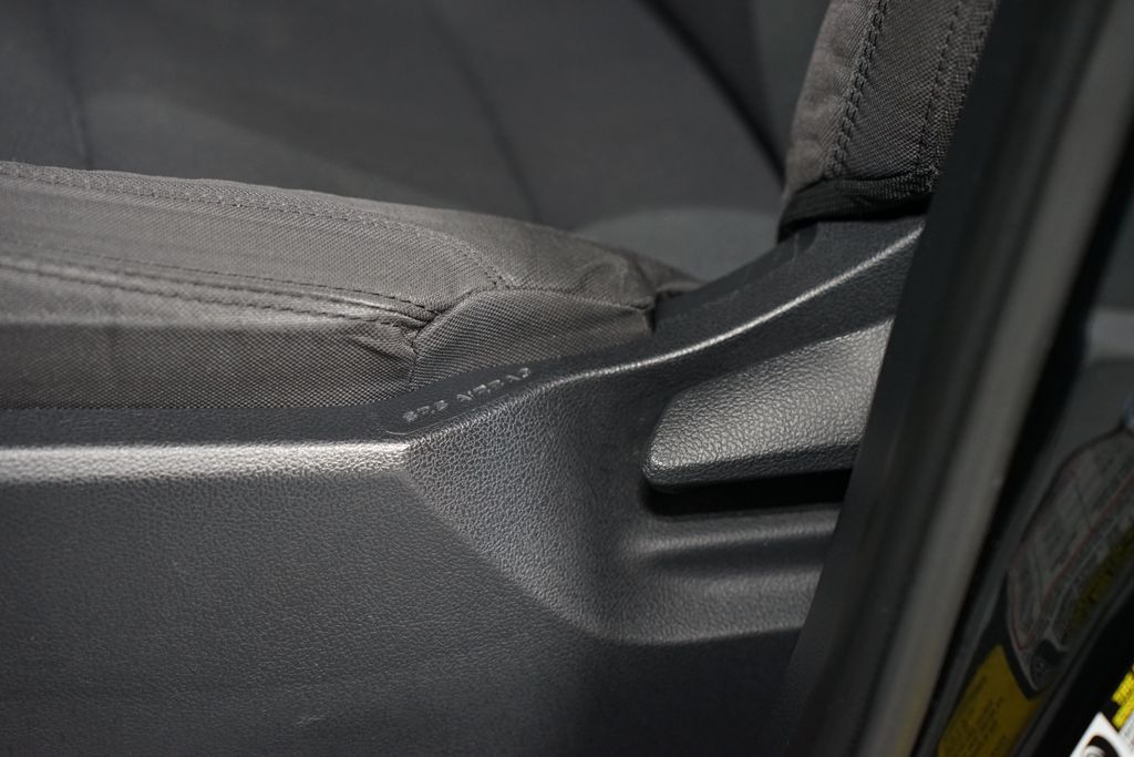 Thumbnail: 2024 Toyota Tundra - 32