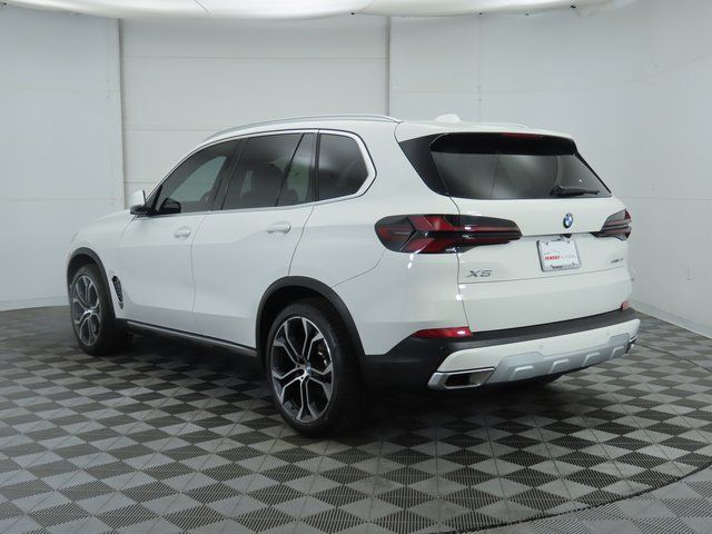 Thumbnail: 2025 BMW X5 - 7