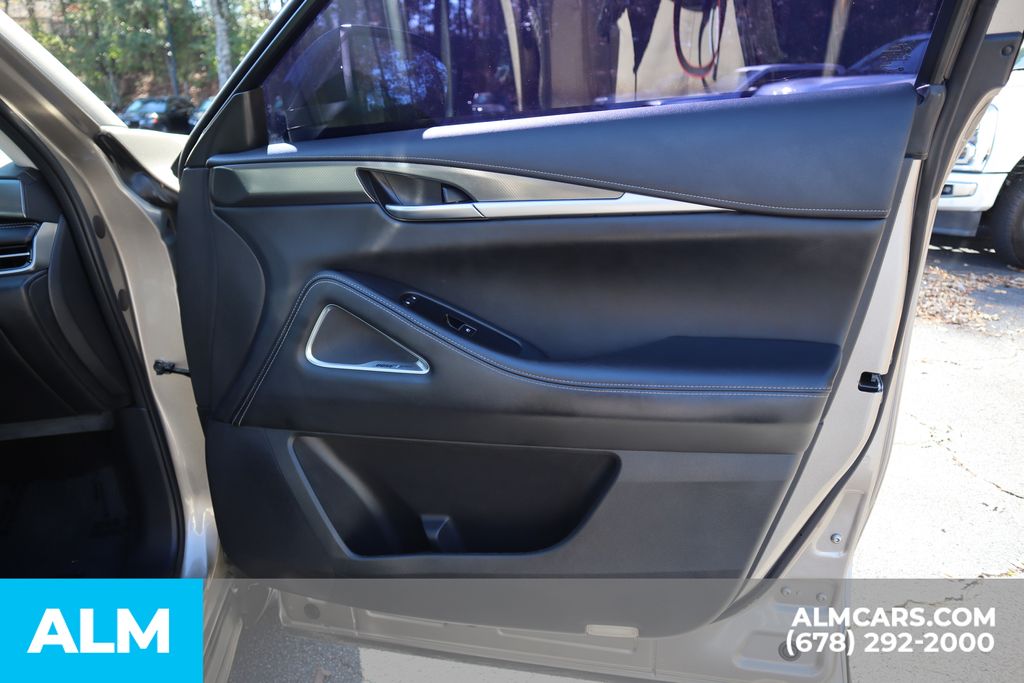 Used 2022 Silver INFINITI LUXE image 30