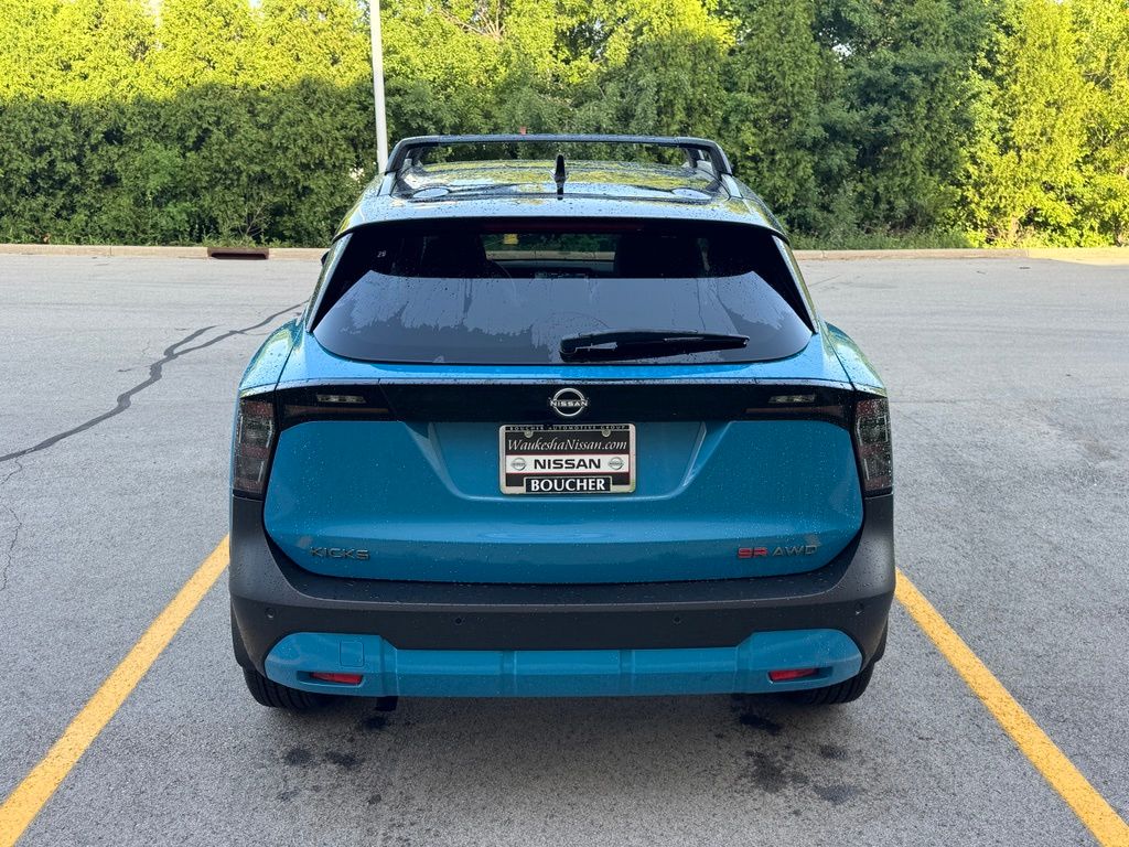 New 2026 Arctic Ice Blue Metallic / Super Black Two-tone Nissan SR image 5