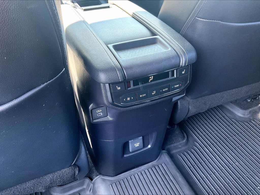 2024 Toyota Grand Highlander — photo 29