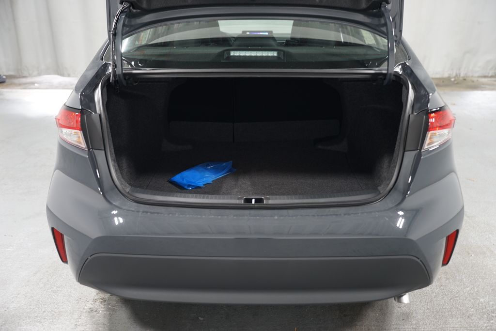 2025 Toyota Corolla LE 31