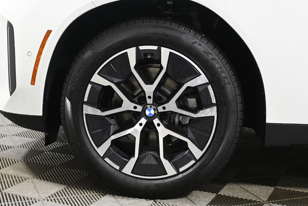 Thumbnail: 2026 BMW X3 - 12