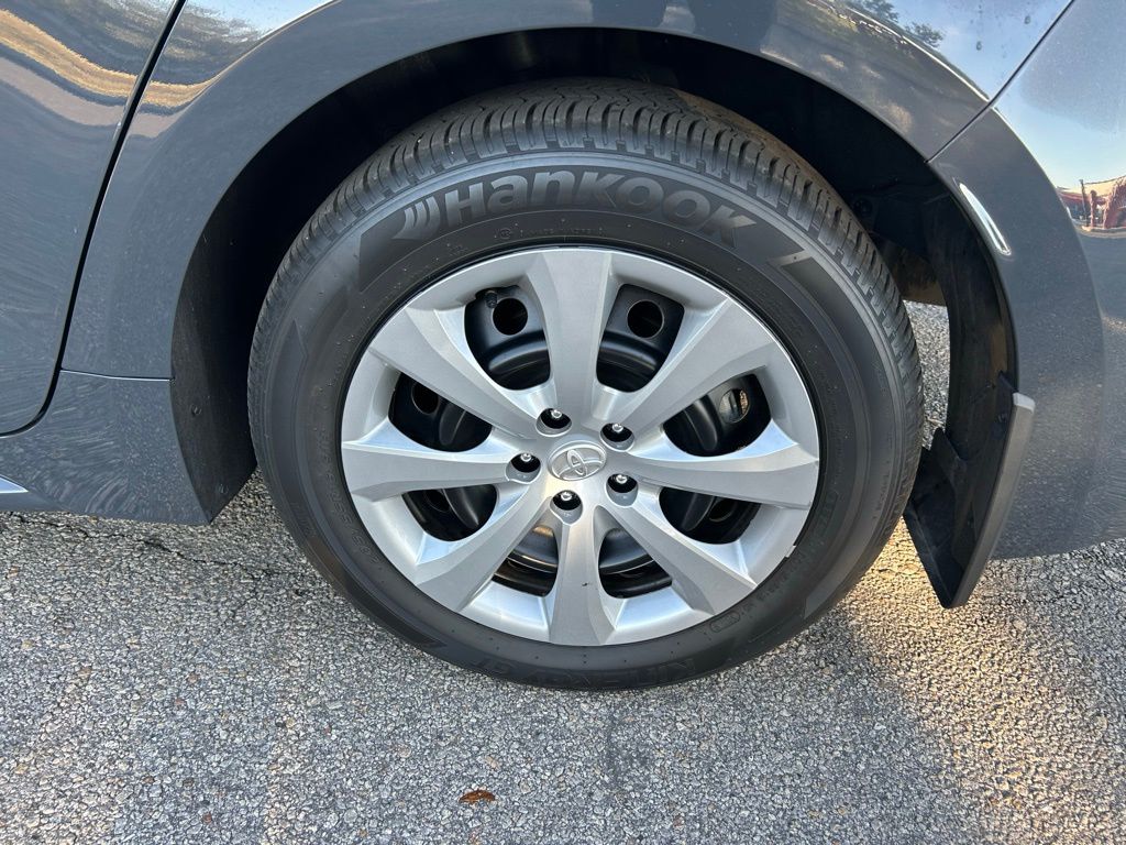 Thumbnail: 2025 Toyota Corolla - 9