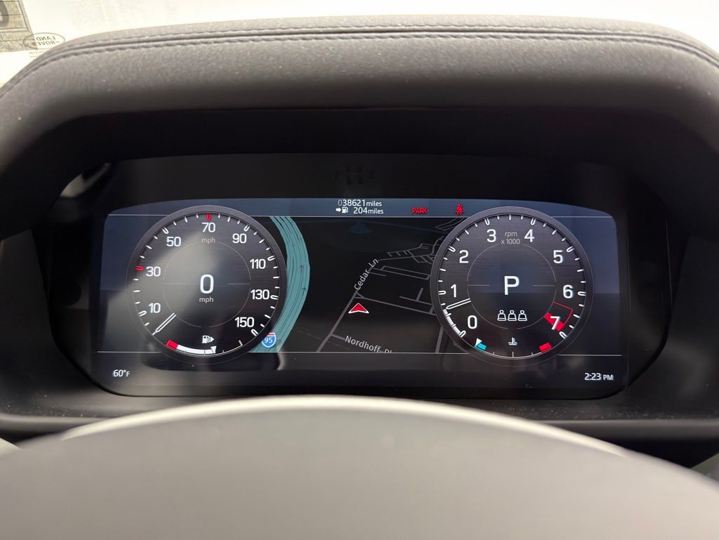 Thumbnail: 2022 Land Rover Defender - 11